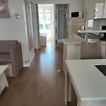 Nyaraló Sea Lux Floating House Ajda