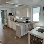 Sea Lux Floating House Ajda Nyaraló *