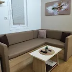 Sea Lux Floating House Ajda * Portorož
