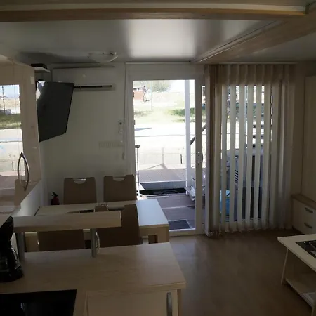 Sea Lux Floating House Ajda * Portorož