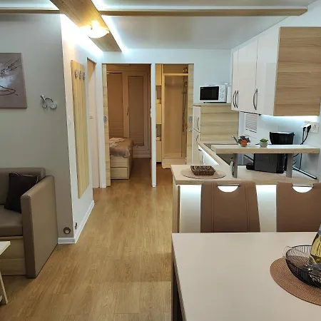 Sea Lux Floating House Ajda *