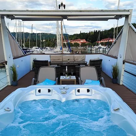 Sea Lux Floating House Ajda Tatil Evi