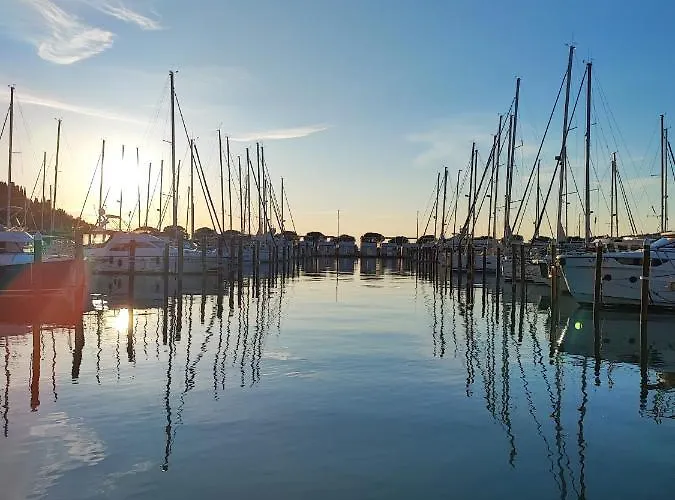 Sea Lux Floating House Ajda