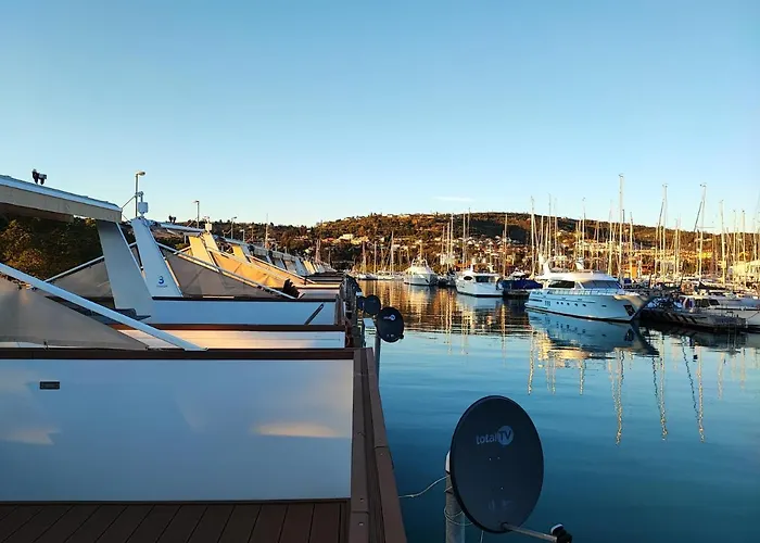 別荘 Sea Lux Floating House Ajda *